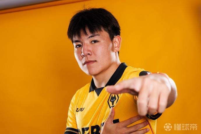 体育视频直播-荣昊：太帅了，徐彬老弟加油！我23的时候也差点就出去了